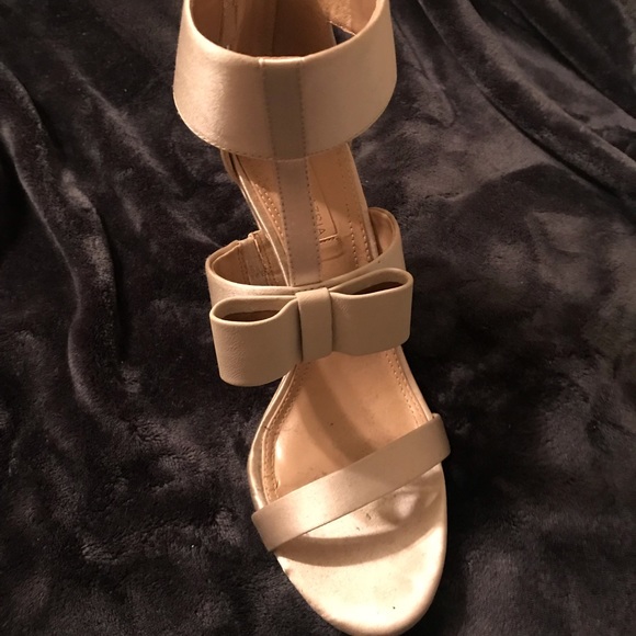 Worn once BCBG dress shoes - Picture 3 of 5